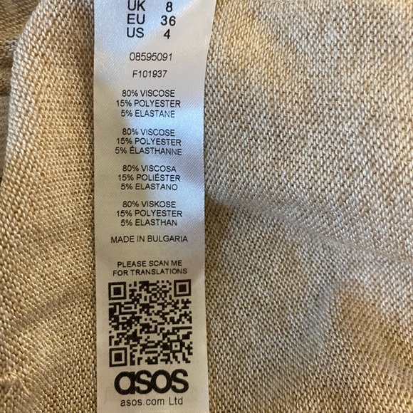 ~~ SOLD~~ ASOS DESIGN jumpsuit with split leg and rope tie back detail - Picture 9 of 9